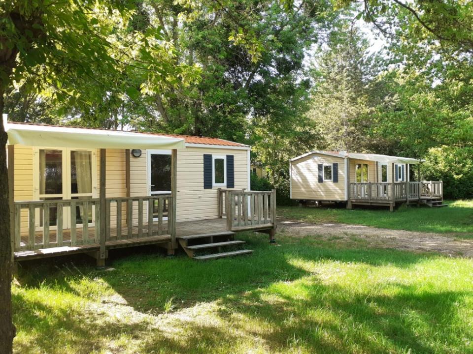 Camping Le Vallage Attigny Exterior photo