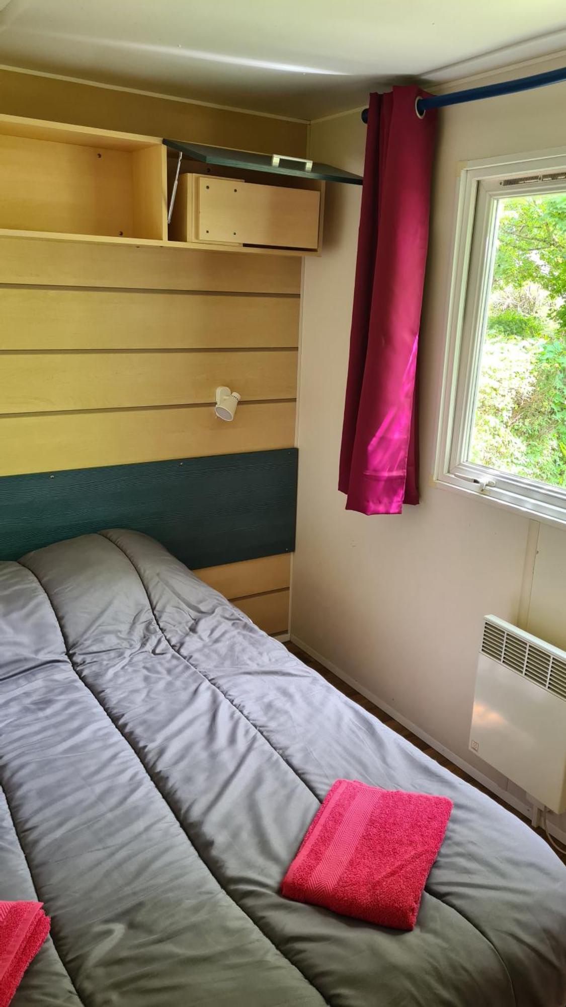 Camping Le Vallage Attigny Exterior photo