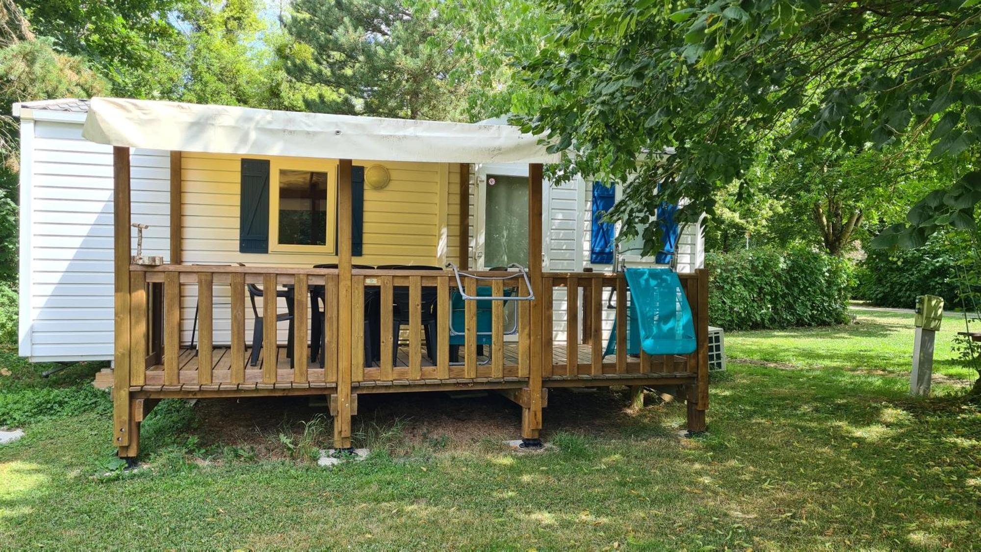 Camping Le Vallage Attigny Exterior photo